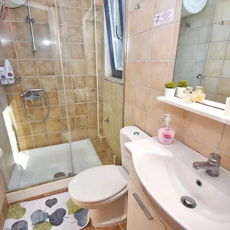 - Luxury Apartment *