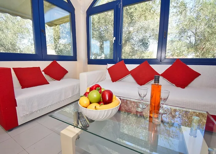 - Luxury * Gouvia