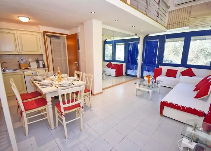 - Luxury Apartment Gouvia