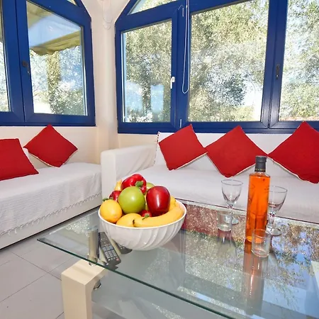 - Luxury * Gouvia