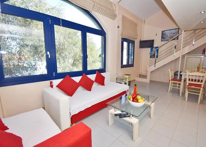 - Luxury Apartament Gouvia